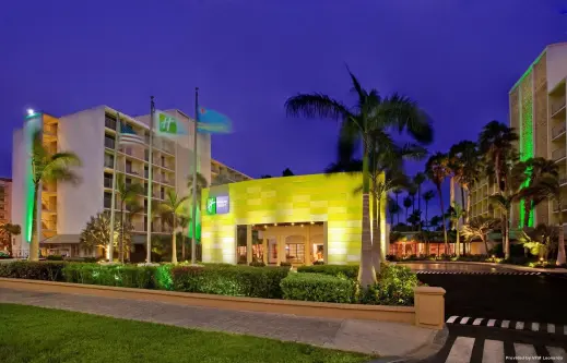 Holiday_Inn_Resort_ARUBA-BEACH_RESORT_CASINO-Palm_Beach-Aussenansicht-6-82084