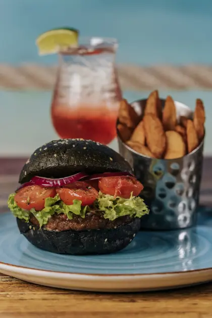 /Discover_Aruba/Sea_Breeze_Restaurant__Bar_Beyond_Burger-5-scaled.jpg
