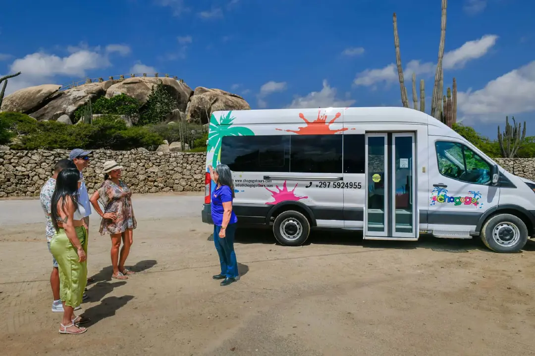Create_Your_Own_Private_Island_Tour_–_Chogogo_Tours_(2)_-_Verkleind