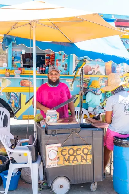 local-food-man-aruba