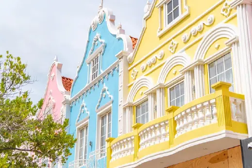 oranjestad-aruba-house-color
